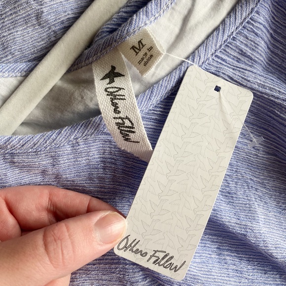 Others Follow | Short Sleeve Blouse | M - Picture 3 of 3